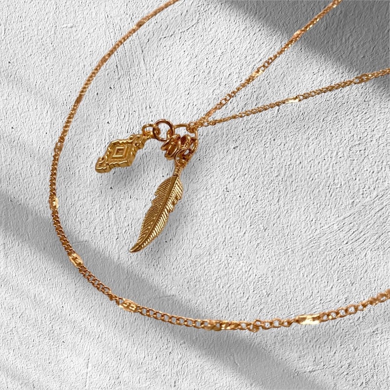 andRoma】フェザーモチーフダブルレイヤーチェーンネックレス ゴールド