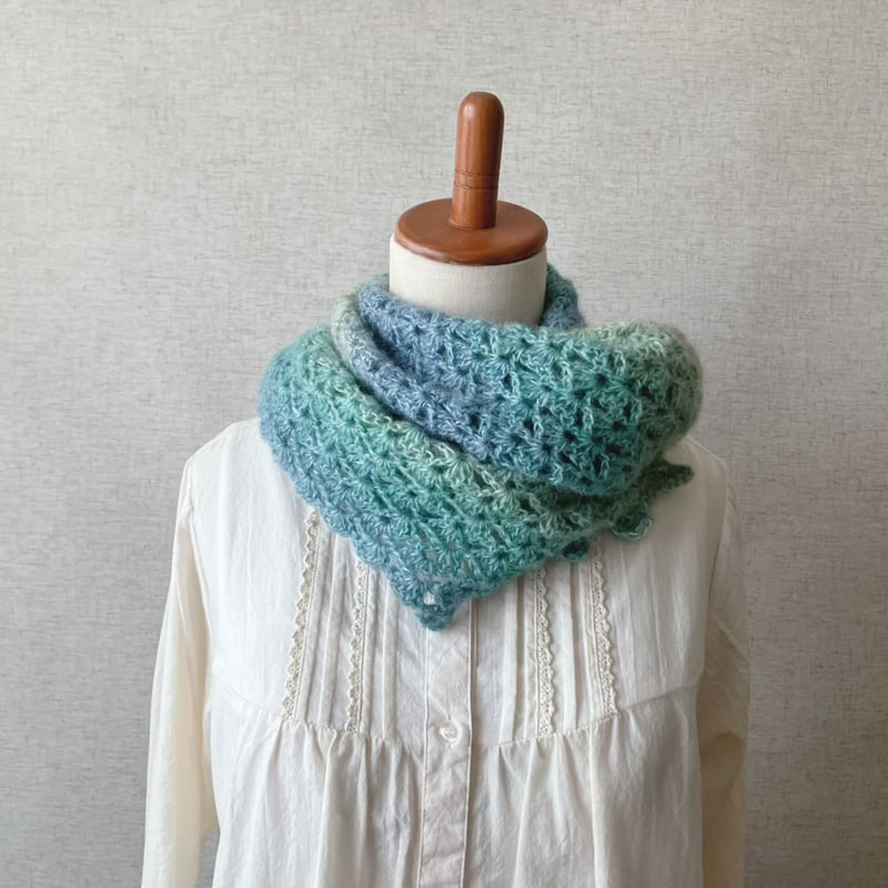 ダウンロード版編み図】グラデーションダイアゴナルストール | かぎ針