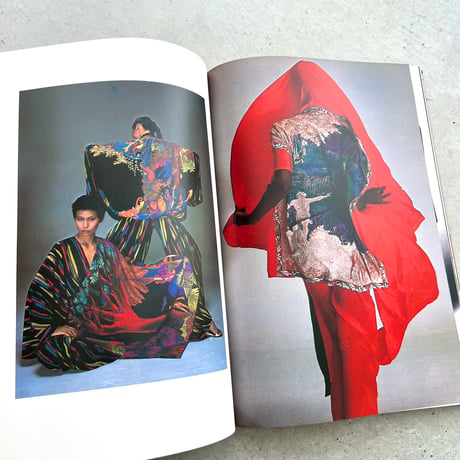 ISSEY MIYAKE　East Meets West　三宅一生の発想と展開