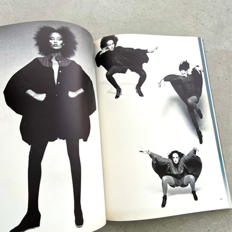 ISSEY MIYAKE　East Meets West　三宅一生の発想と展開