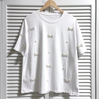 パールリボンのゆったりTシャツ ホワイト