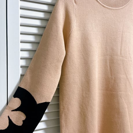 花柄のざっくりワンピース ベージュ