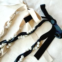 再再再再入荷★リボンとパールのロングネックレス