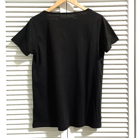 ビーズとスパンコールのおしゃれアイテム柄Tシャツ
