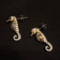 タツノオトシゴピアス