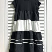 Aラインの切り替えボーダーワンピース