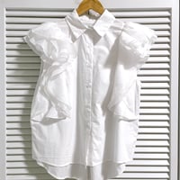 シフォンフリルのゴージャスノースリーブトップス ホワイト