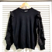 袖フリル＆レースのトップス ブラック