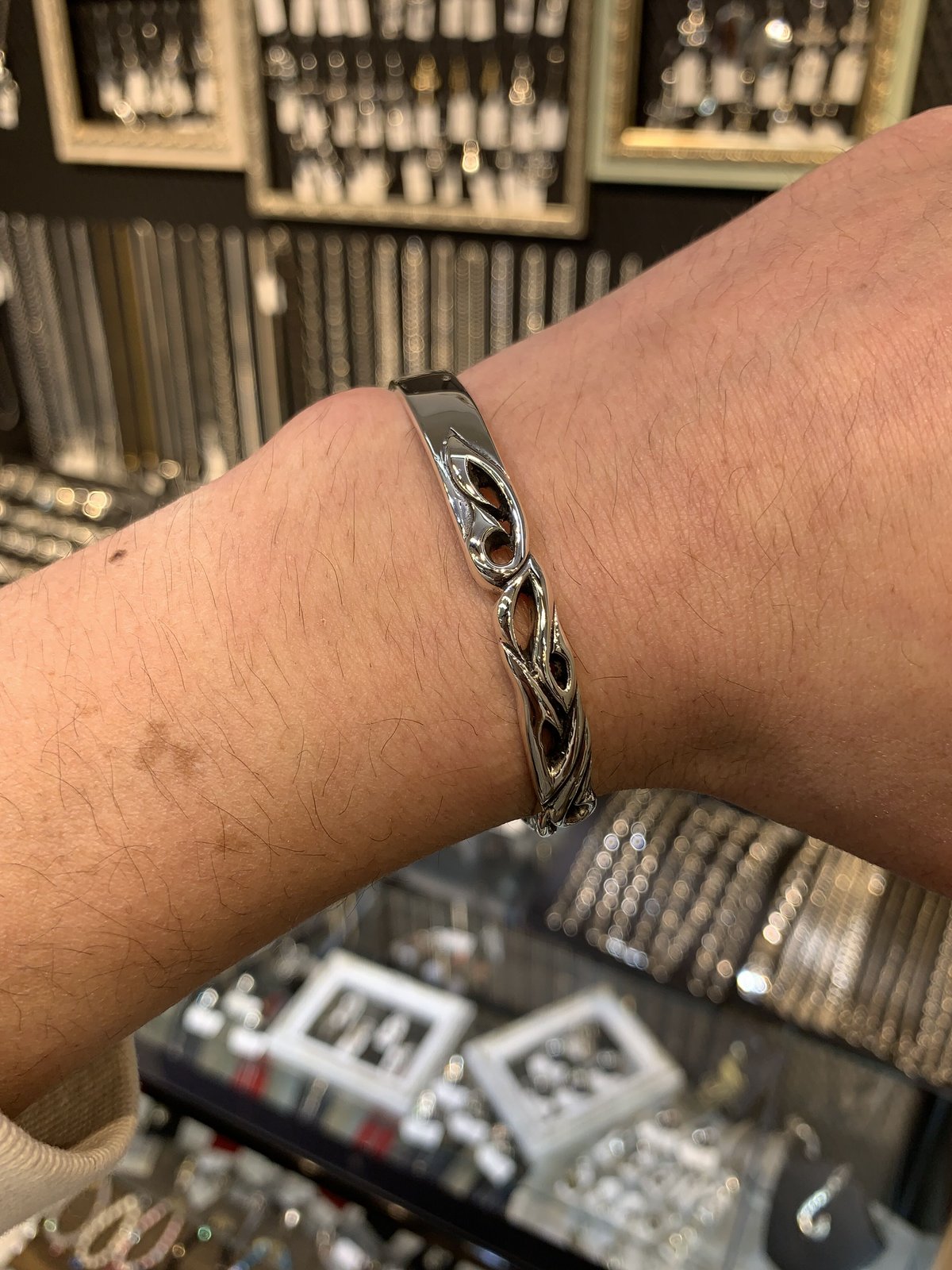 アシンメトリートライバルバングル | Royal Sweets(ロイヤルスイーツ)