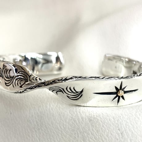 太陽唐草スクリューバングル