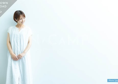 【写真素材】女性ナチュラル4 - Lサイズ：4000 × 2667px (300dpi) [33.87cm × 22.58cm] - ロイヤリティフリー素材