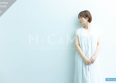 【写真素材】女性ナチュラル6 - Lサイズ：4000 × 2667px (300dpi) [33.87cm × 22.58cm] - ロイヤリティフリー素材