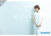 【写真素材】女性ナチュラル7 - Lサイズ：4000 × 2667px (300dpi) [33.87cm × 22.58cm] - ロイヤリティフリー素材
