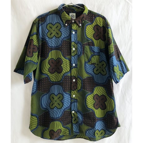 【used / BEATITUDE】"african batik" whole pattern short sleeve B.D. shirt -L-