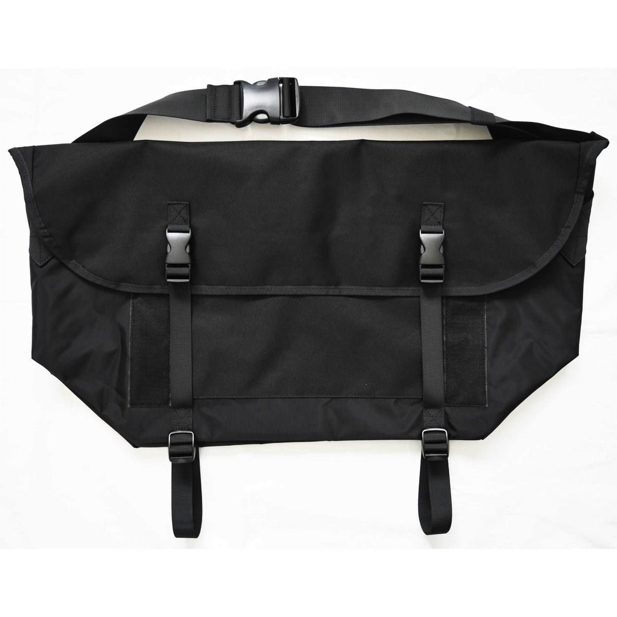 美品　希少　balanceweardesign メッセンジャーバッグ　BAL BALR. CLASSIC MESSENGER BAG-JET BLACK