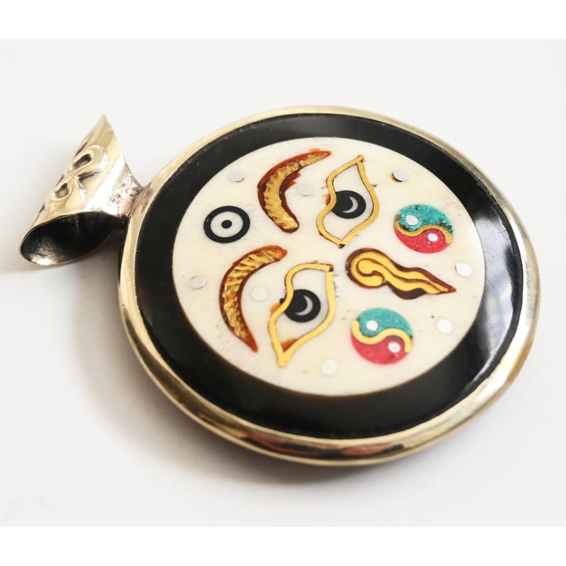 Made in Nepal】reversible buddha eye & mantra p