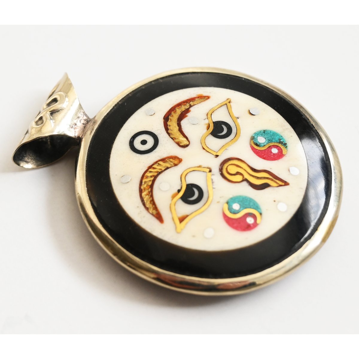 Made in Nepal】reversible buddha eye & mantra p