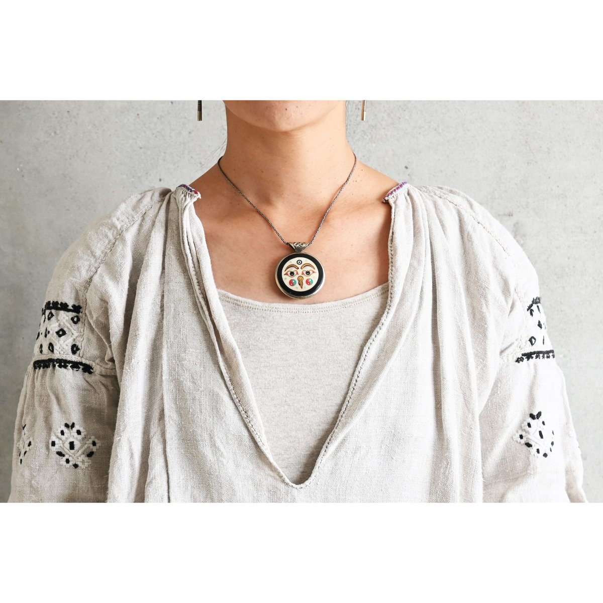 Made in Nepal】reversible buddha eye & mantra p