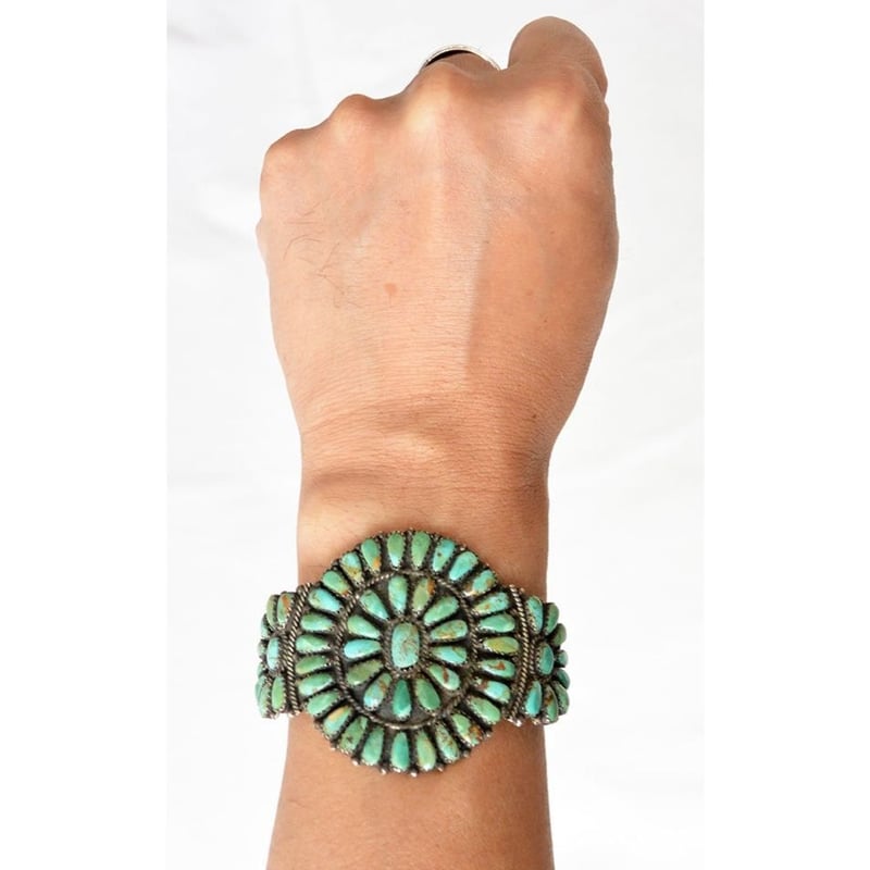 アリゾナターコイズ クラスター バングル USA Hand Made アリゾナターコイズ クラスター バングル USA Hand Made