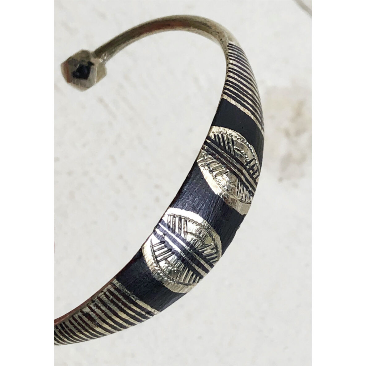 トゥアレグ族 銀製 バングル ブレスレット Df すくなかっ 