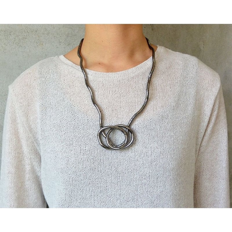Fexible Stainless Wire Necklace “silver × pur Fexible Stainless Wire Necklace “silver × pur