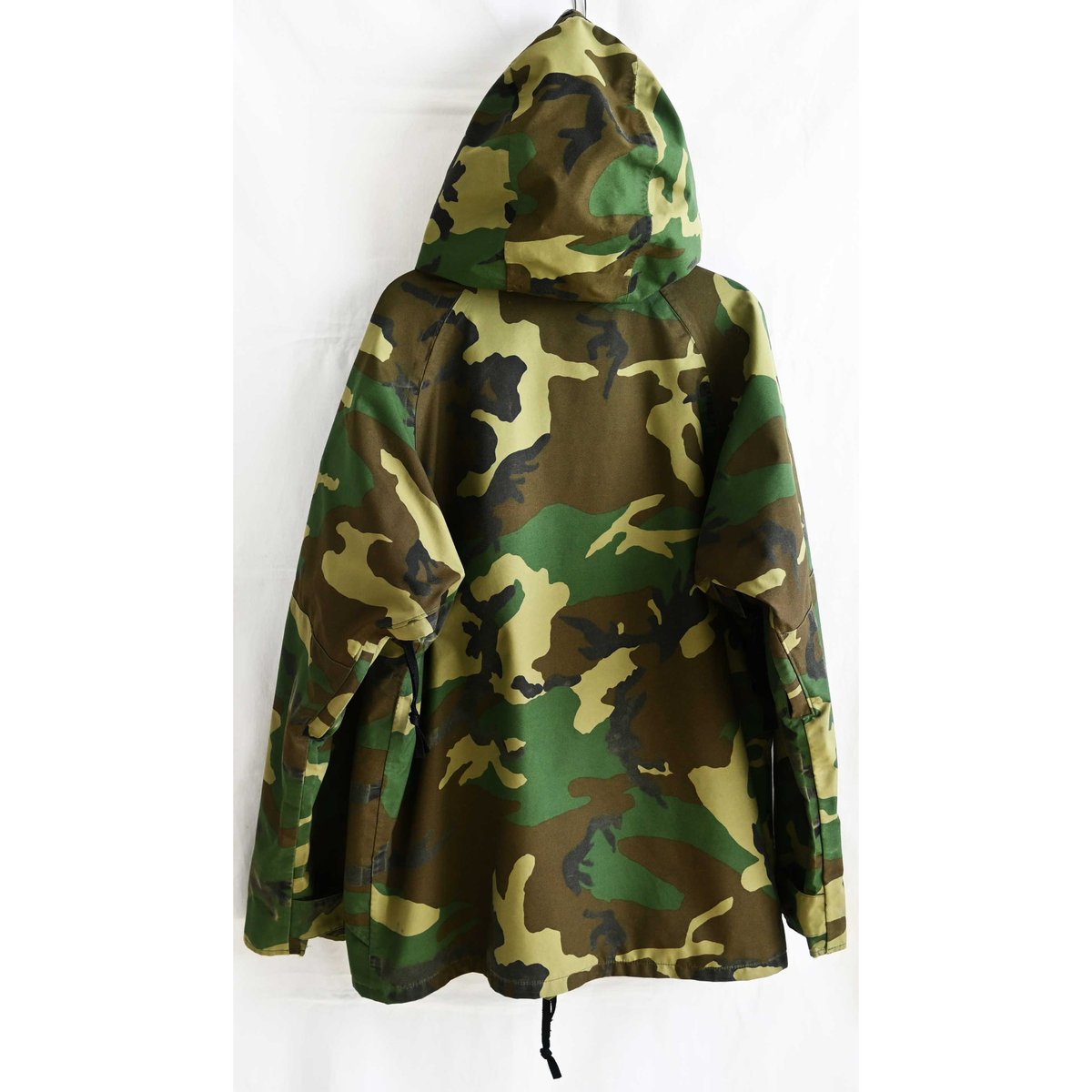 米軍実物放出品.新品./ECWCS98'sGen1.Gore-Tex.S-R 米軍実物 ECWCS Gen1 GORE-TEX デザートカモ M-R