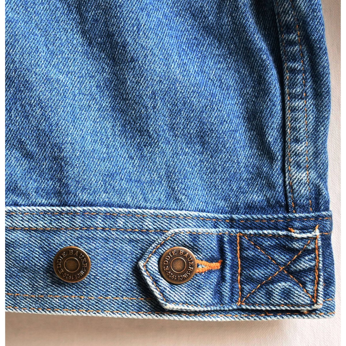 90's vintage / Eddie Bauer】denim trucker jacke...