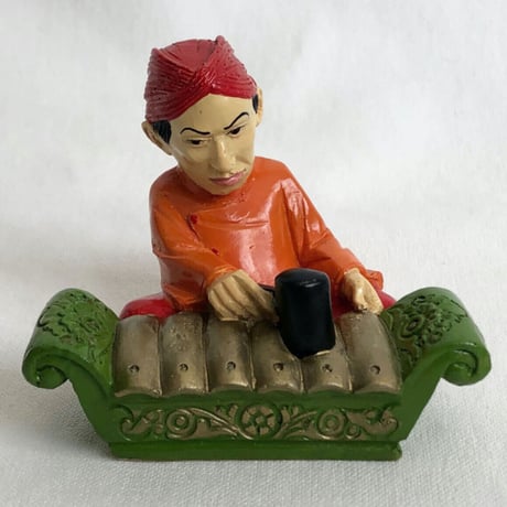 【antique / bali handmade】"gamelan musician" ceramic object -ugal- (tr-2112-1b)