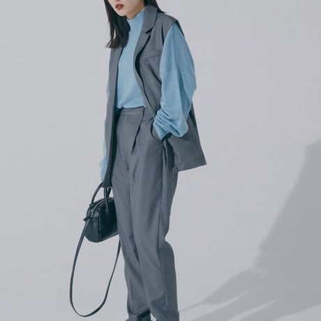 TR VEST
