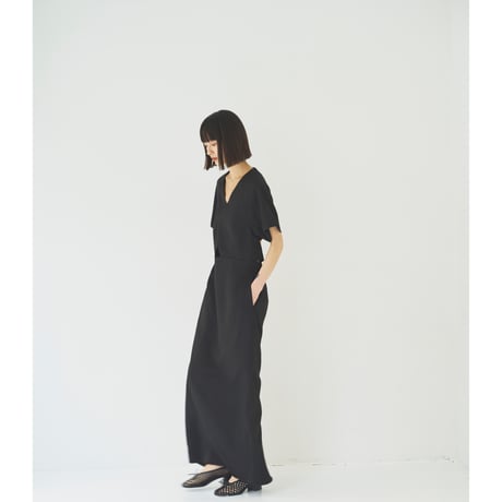 Back open design one-piece