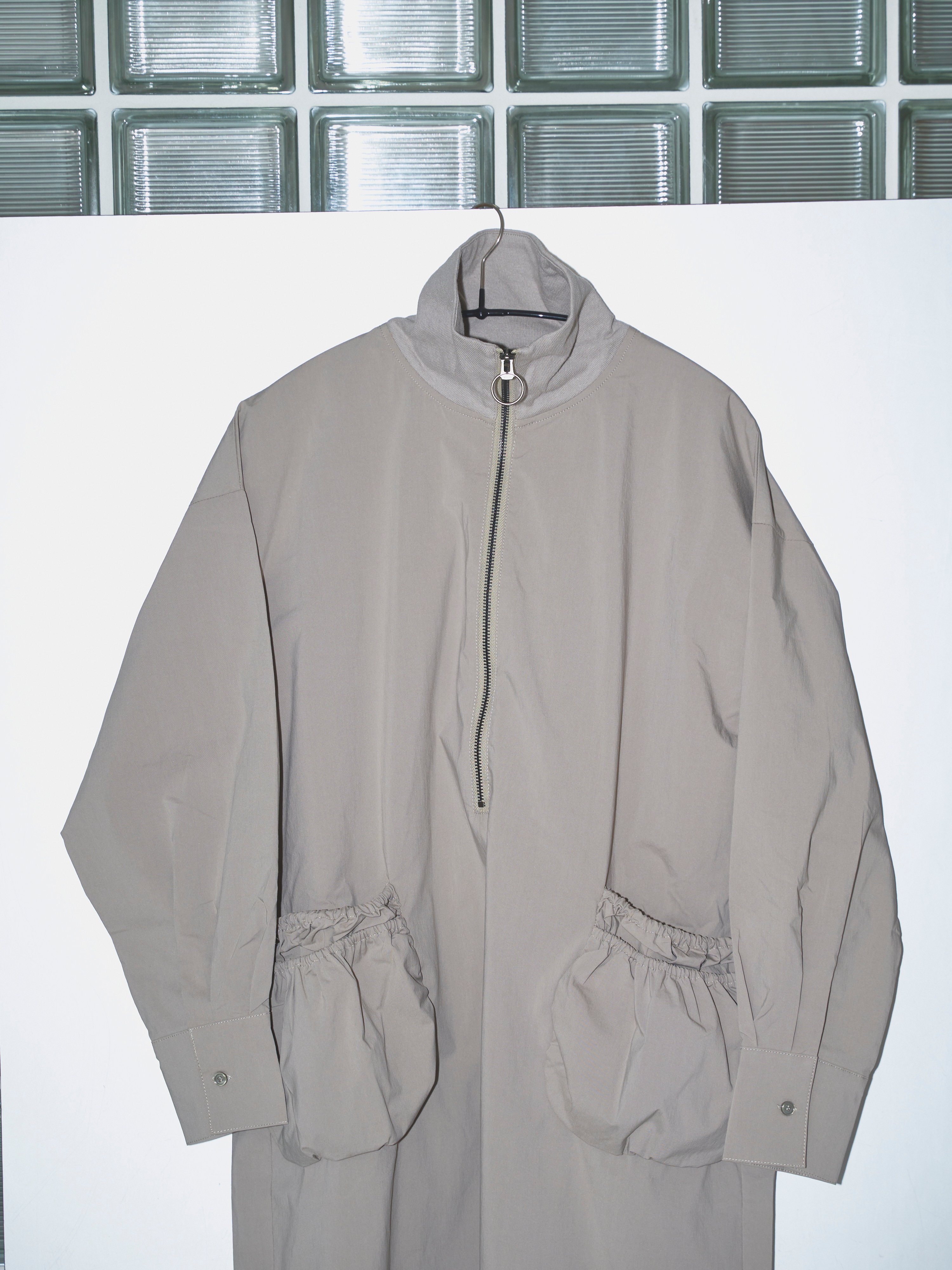 新品未使用⭐︎nala⭐︎v cut one peace Front Zip Onepiece | aluna
