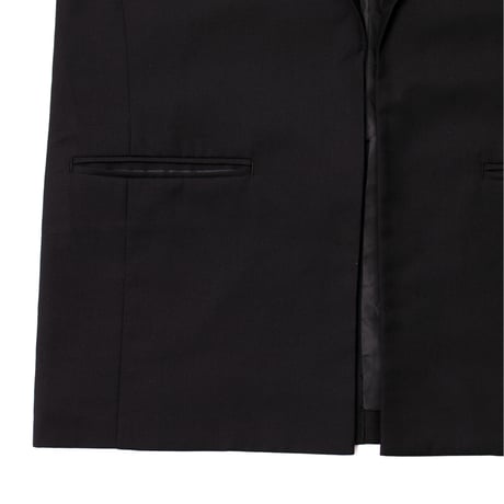 TR VEST