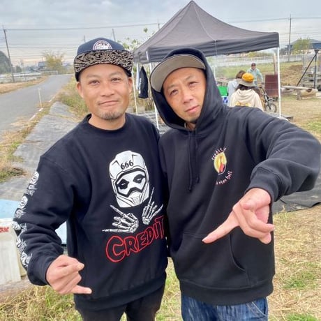 CREDIT "PRAYING HANDS" HOODIE SWEAT・BLACK
