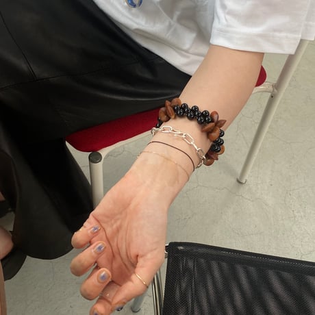 Moment to moment bracelet