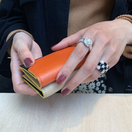 checker glass ring