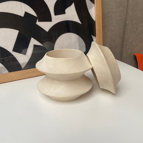 bump wood bangle / natural white