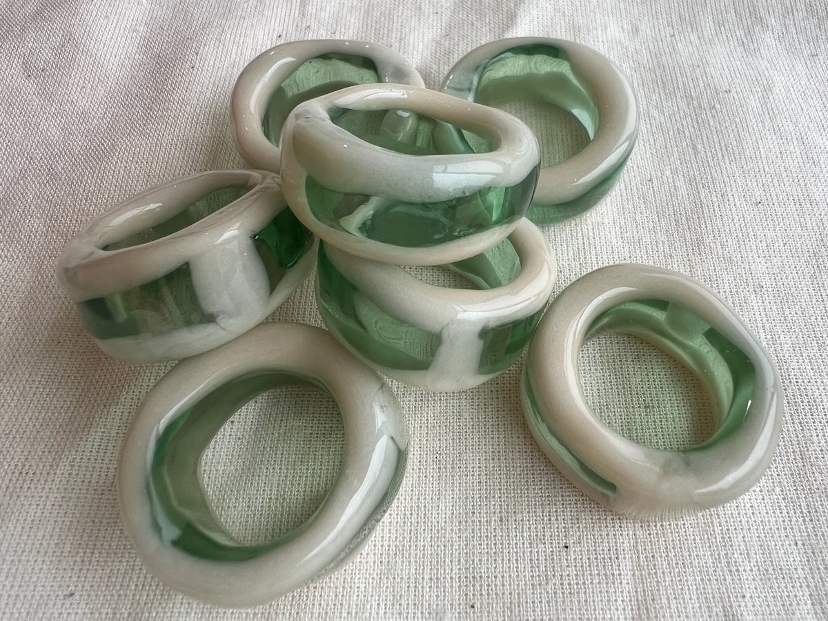 yurika akutsu window glass ring Sサイズ window glass ring green | yurikaakutsu
