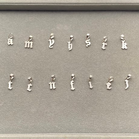 【単品】tos initials necklace(チャーム)