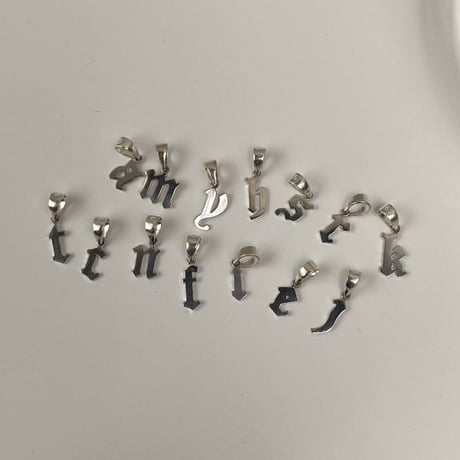 【単品】tos initials necklace(チャーム)