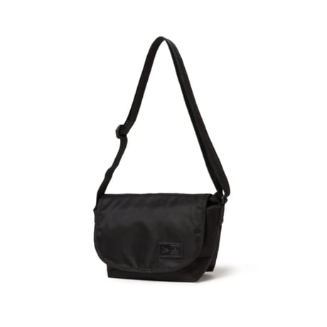 【NEWERA】ショルダーバッグ ミニ 3.5L ナイロンツイル ブラック