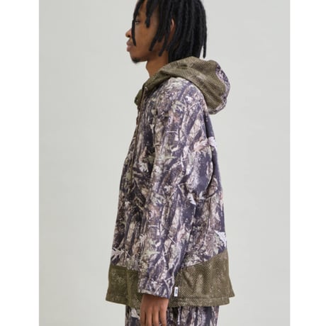 【SKREWZONE】×UNFRM NY TYPEWRITER PANEL MESH DECK PARKA