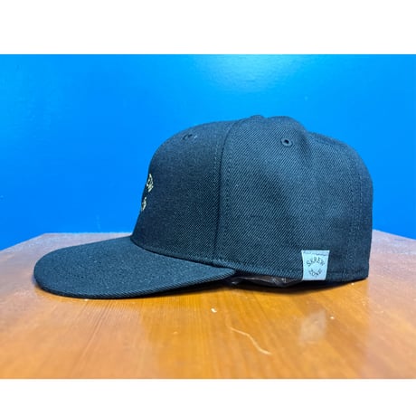 【SKREWZONE】MINI DIAMOND LOGO SNAPBACK