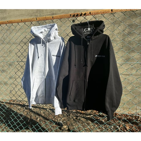 【SKREWZONE】OLD LOGO ZIP HOODIE