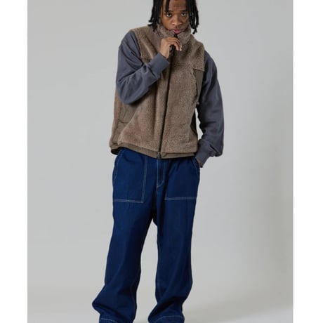 【UNFRM】COZY BOA FLEECE ZIP-UP VEST
