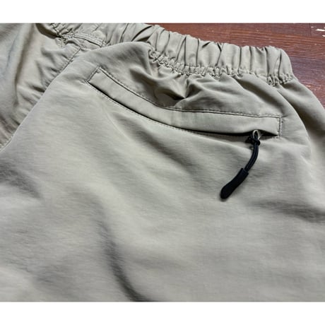 【SKREWZONE】SPEC LOGO NYLON EASY PANTS