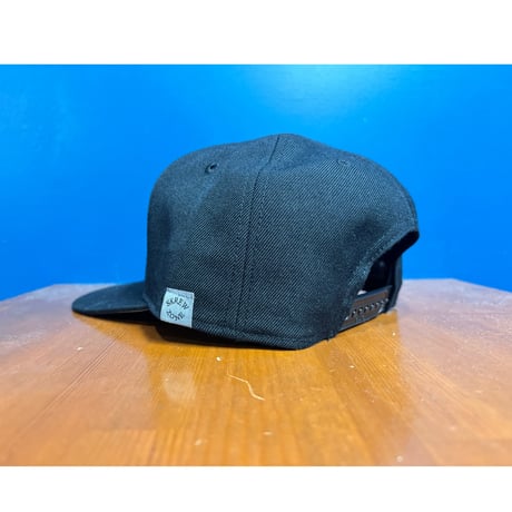 【SKREWZONE】MINI DIAMOND LOGO SNAPBACK