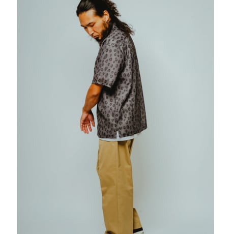 【BIG MIKE】Mesh Leopard Open Slit S/S Shirts - 102625551