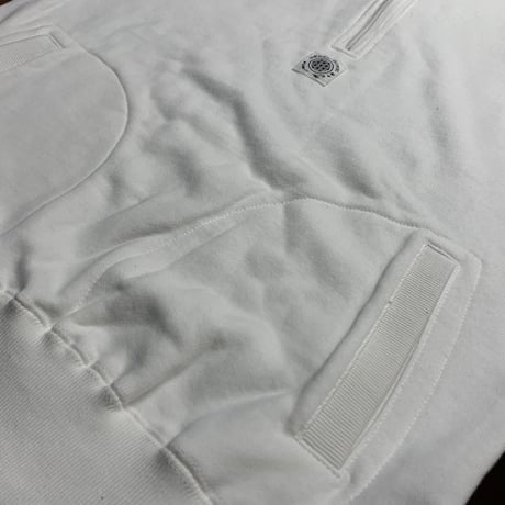 SKREWZONE× MACHUNOYOMOGI 【麻中之蓬　一飯之恩】HALF ZIP SWEAT