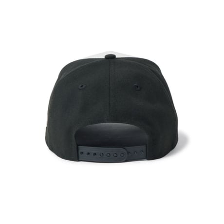 【NEWERA】9FORTY A-Frame MLB パール バッジ Pearl Badge ニューヨーク・ヤンキース ブラック/クロームホワイト