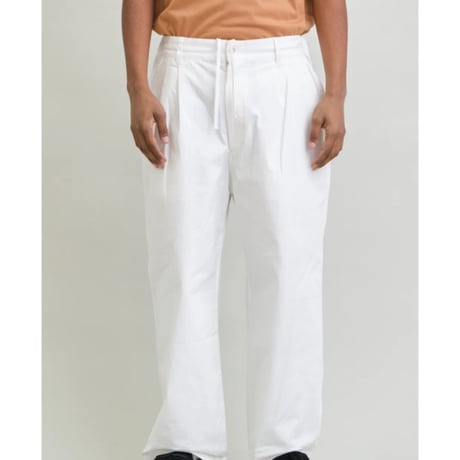 【SKREWZONE】×UNFRM CLASSIC TWO-TUCK WIDE CHINO TROUSERS